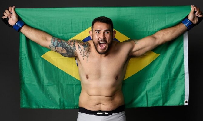 UFC Fight Night Rozenstruik x Sakai