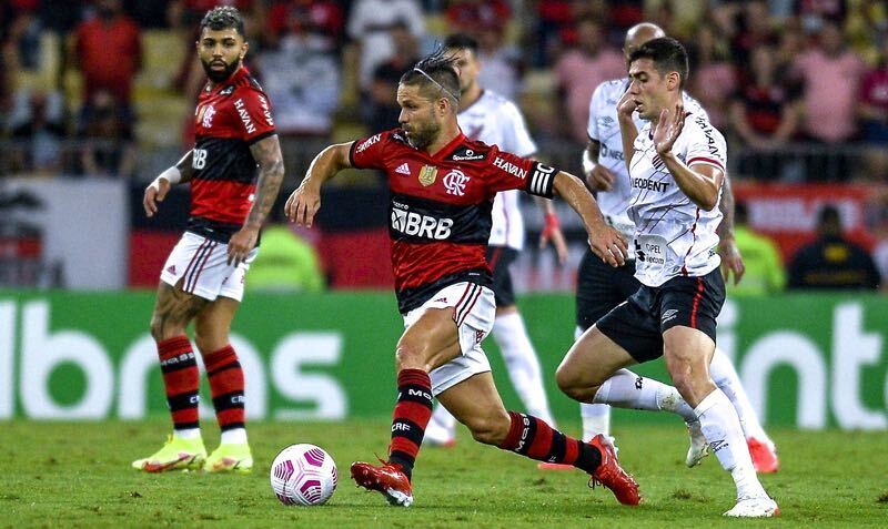 Flamengo x Athletico-PR na Copa do Brasil 2021; os clubes agora duelam no Brasileirão