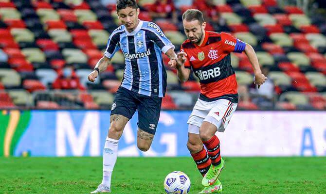 Flamengo x Grêmio na Copa do Brasil; as equipes voltam a duelar no Brasileirão 2021