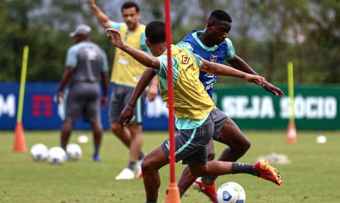 Treino do Fluminense para o jogo contra o Bahia no Brasileirão 2021